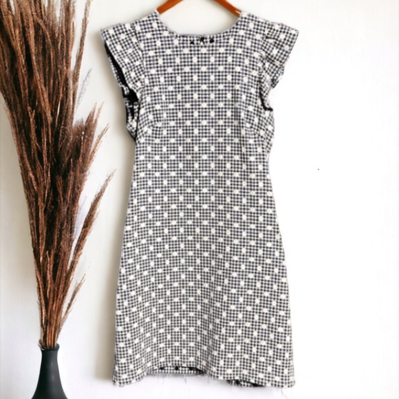 Eliza J Ruffle Sleeve Gingham Dot Shift Dress Size 4 - Picture 3 of 9